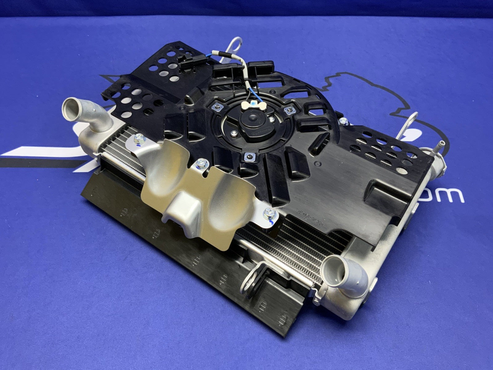 Suzuki Radiator Assembly W/Fan GSX-8R 2023-2026 OEM 17700-25L10-1