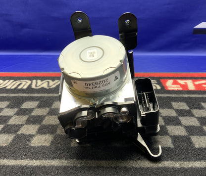 Triumph ABS Module Street Triple RS 765 2023-2025 OEM T2029345