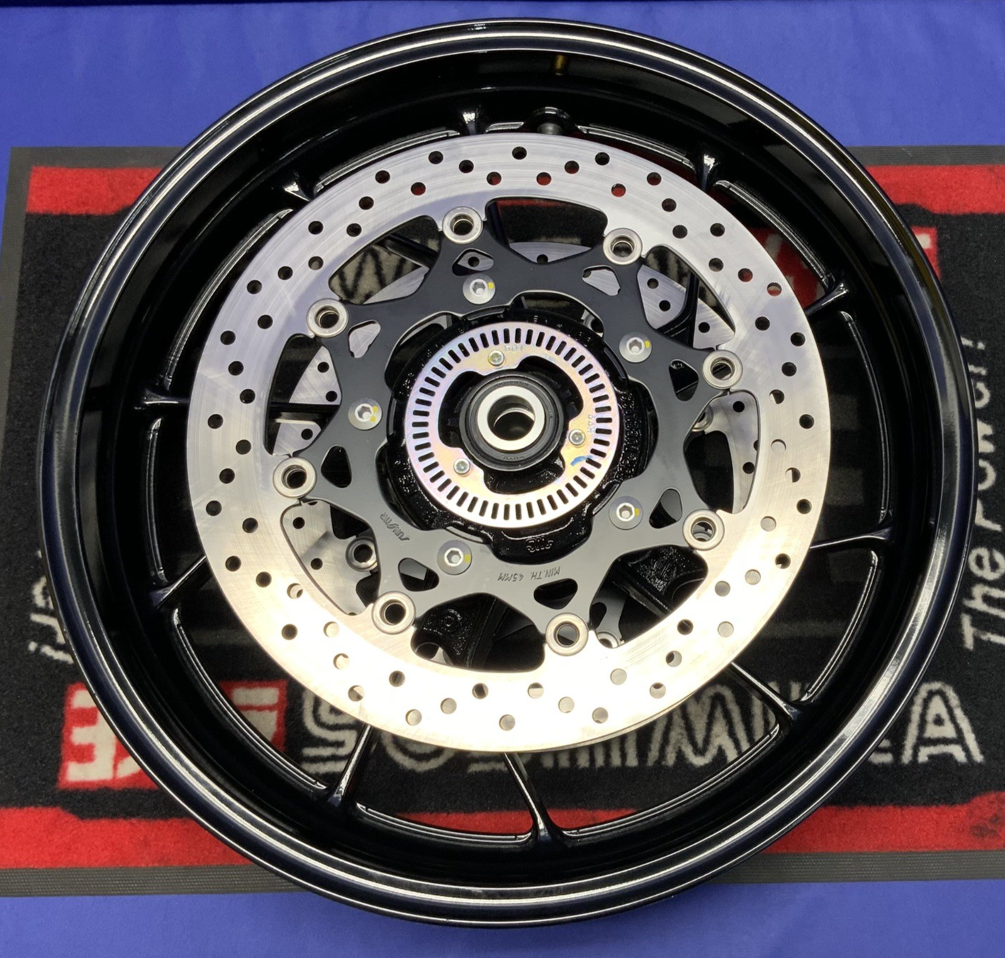 Suzuki Front Wheel W/ Rotors (Gloss Black) GSX-8R 2024-2026 OEM 54111-25L00-019