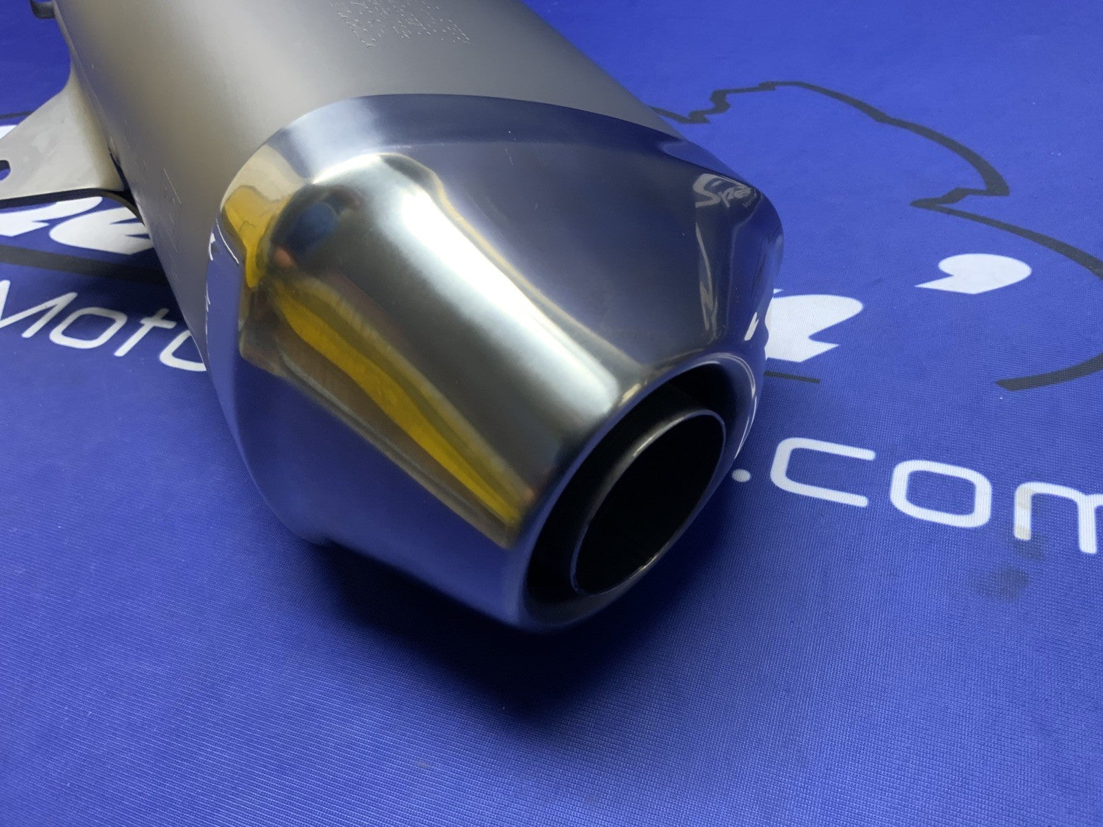 Suzuki Muffler Exhaust Slip-On GSXR 600/750 2011-2026 OEM 14310-15J00-H01