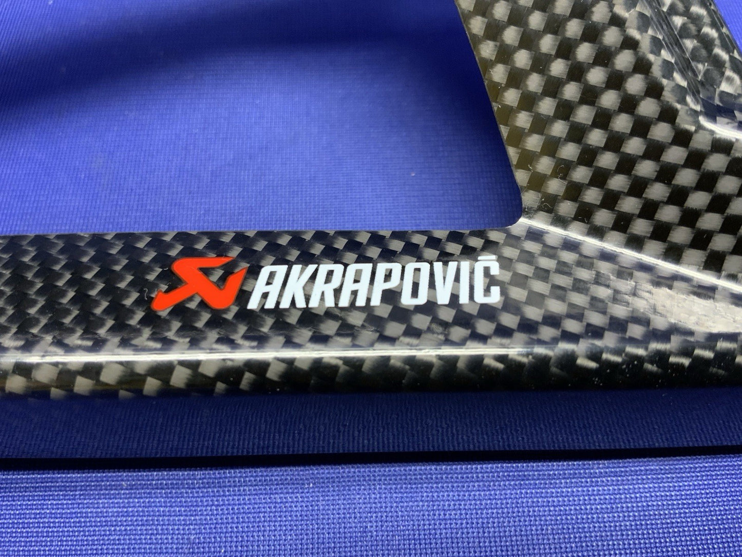 Akrapovic Carbon Fiber Muffler Bracket BMW S1000RR 2019-2025 P-MBB10E1/1
