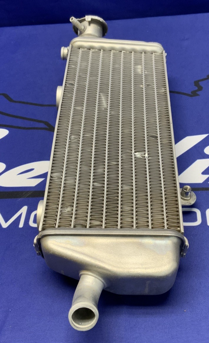 KTM Right Radiator 250/450 SX-F 2007-2010 OEM 77335008000