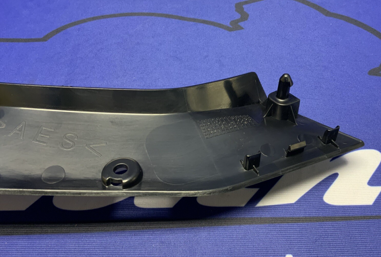Yamaha Right Inner Console Panel Fairing YZF-R6 2017-2024 OEM BN6-2837M-00-00
