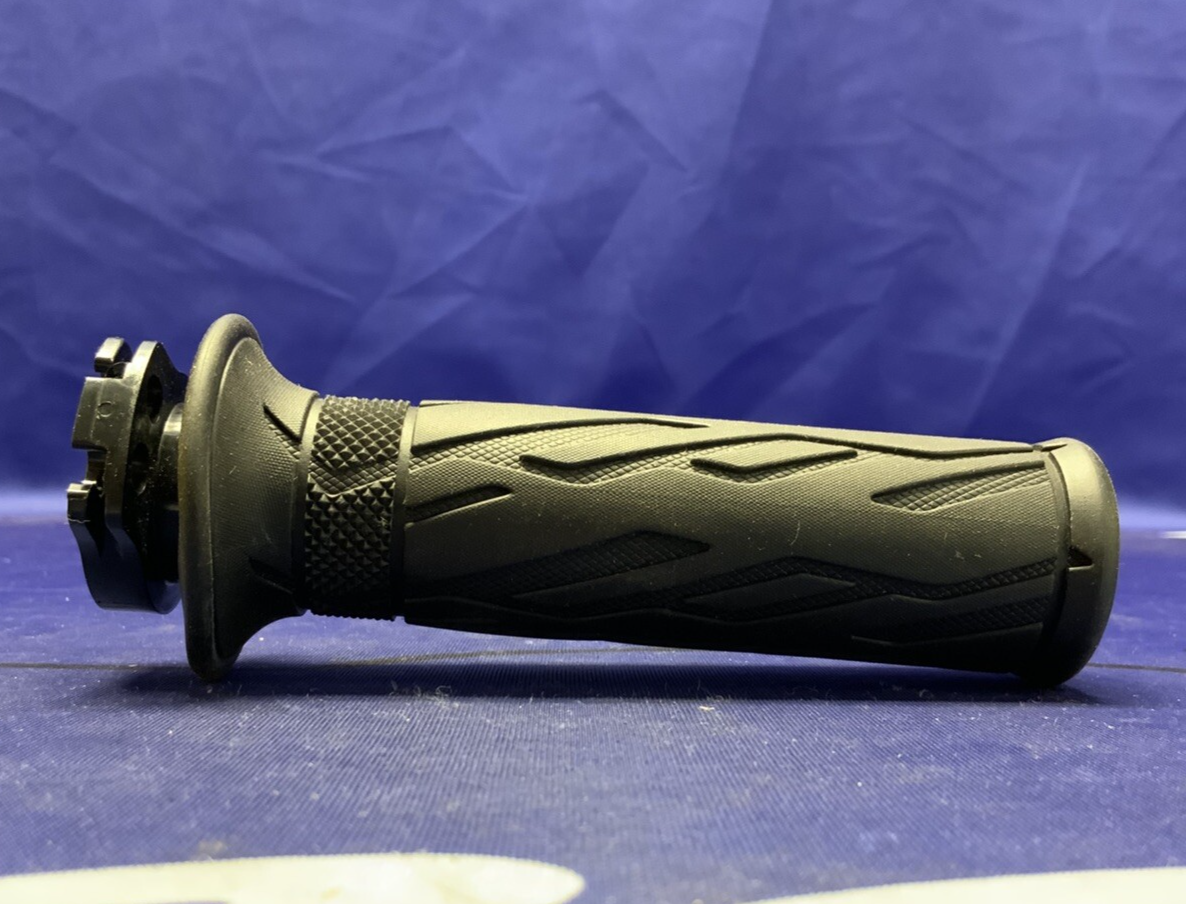 Suzuki Throttle Grip GSXR 600/750 2008-25, GSXR 1000/R 2017-25 OEM 57110-21H02