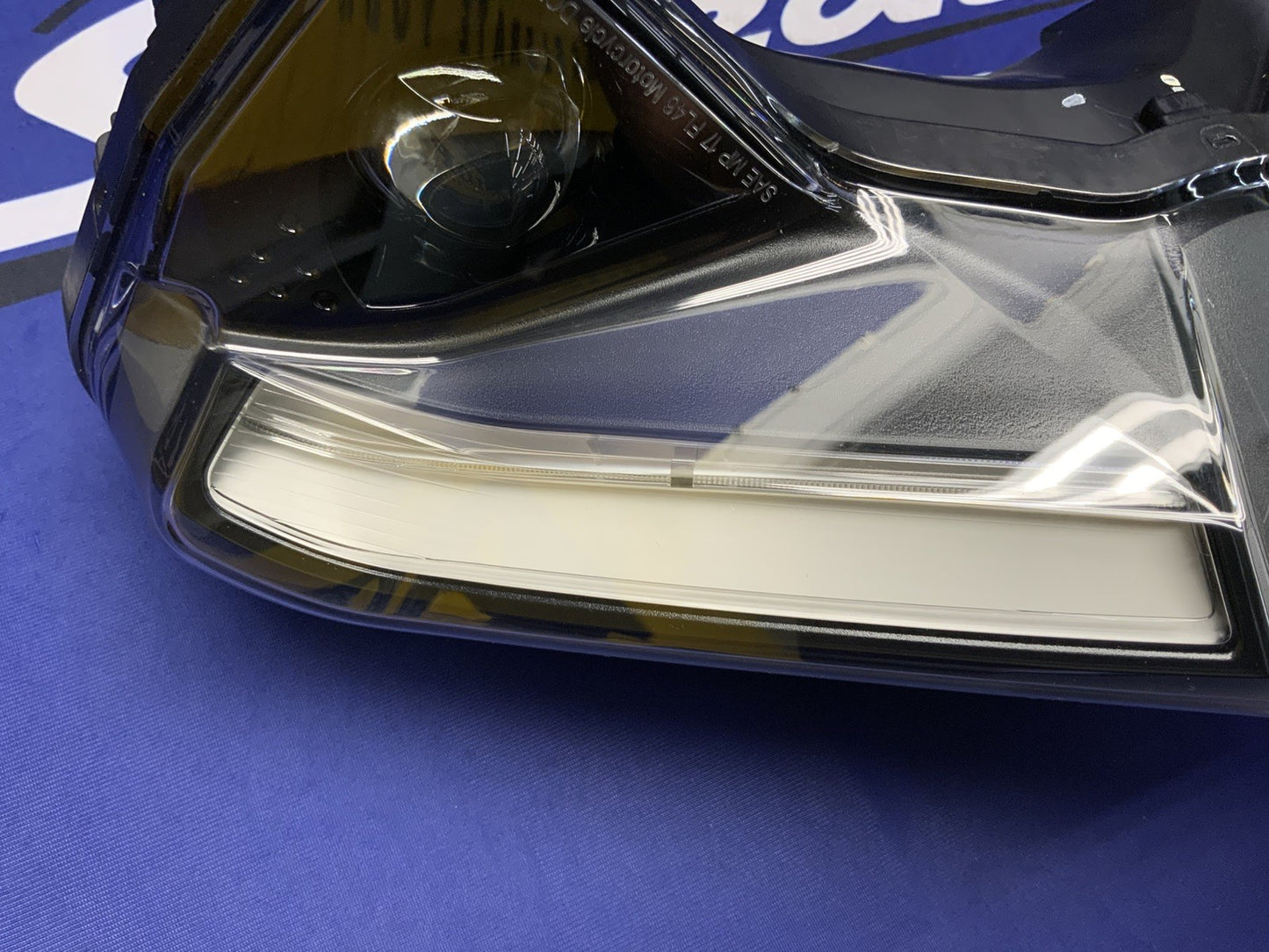Ducati Front Headlight Panigale V2 2021-2025 OEM 52010422E-1