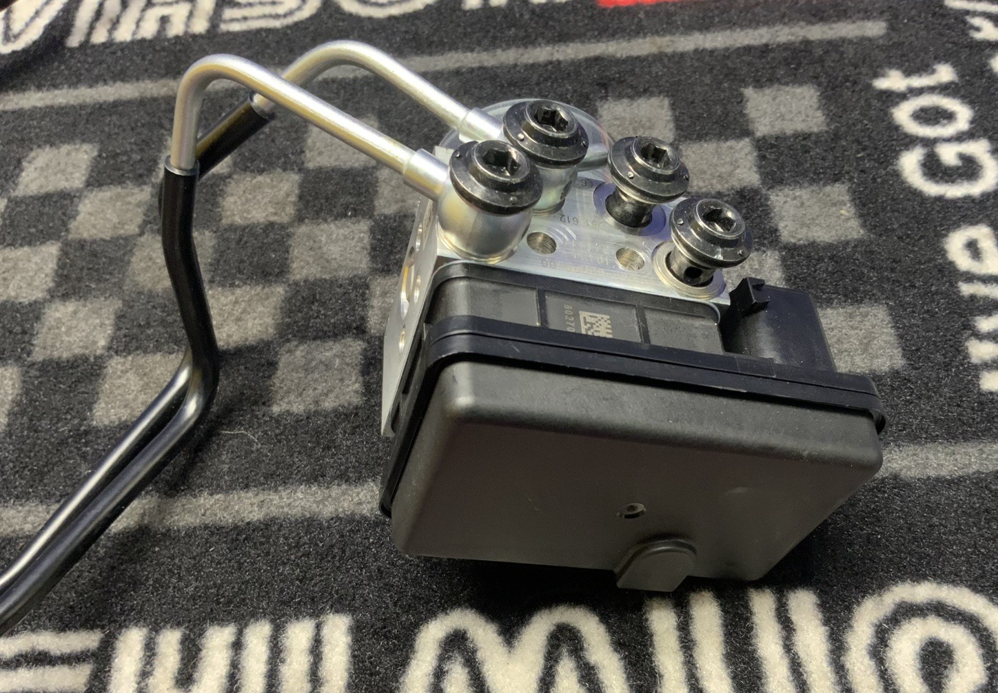 Yamaha ABS Pump Module Unit W/ Lines YZF-R6 2017-2024 OEM BN6-85930-09-00