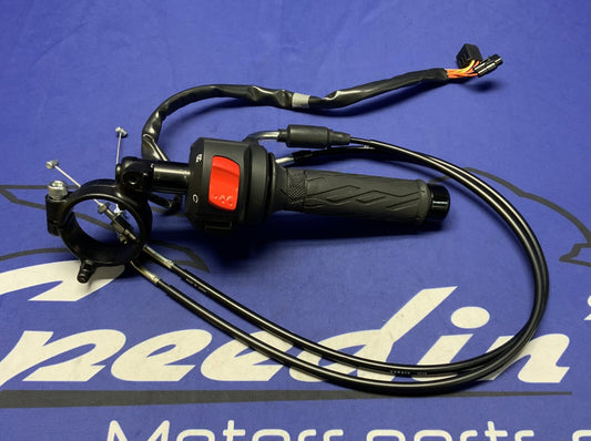 Suzuki Right Handlebar Assy W/Switches GSXR-600/750,2011-2024 OEM 37200-47H30