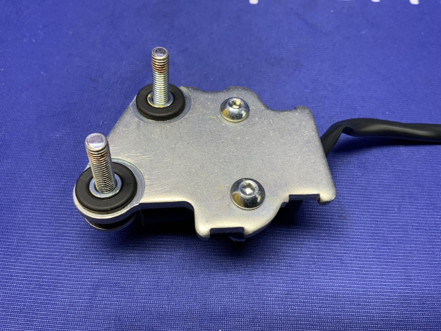 Yamaha Side Stand Switch YZF-R6/R6 CA 2017-2020 OEM BN6-82566-01-00-2