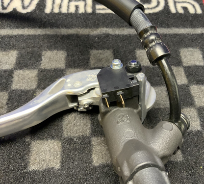 Yamaha Master Cylinder Assy W/ Brake Line YZF-R6 2017-2024 OEM 2CR-2580A-00-00