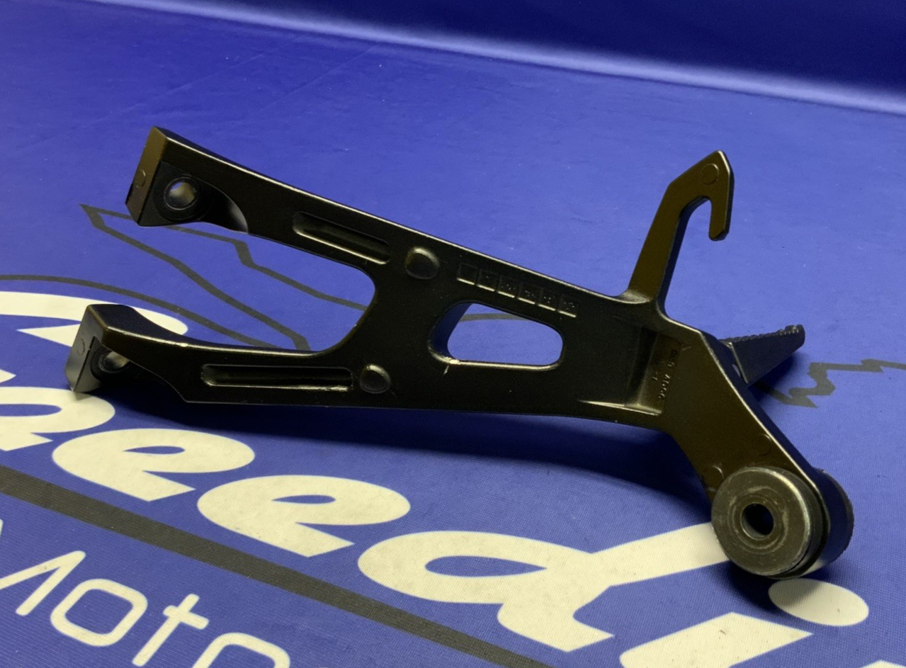 Suzuki Right Passenger Foot Rest GSXR 1000 2015-2016 OEM 43700-47H40