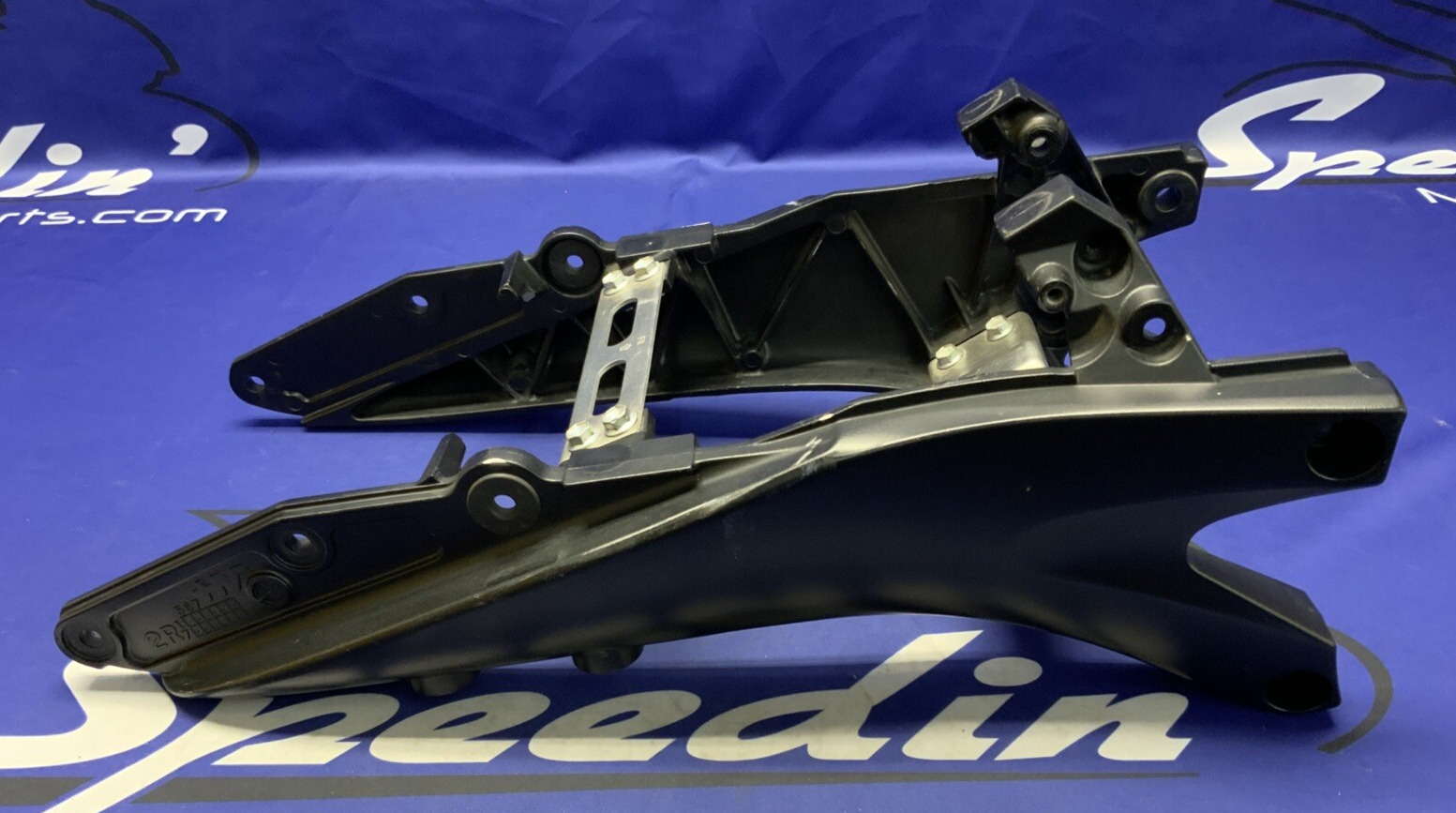 Suzuki Rear Subframe Assy GSXR 600 2006-2007 OEM 41211-01H00-YAP