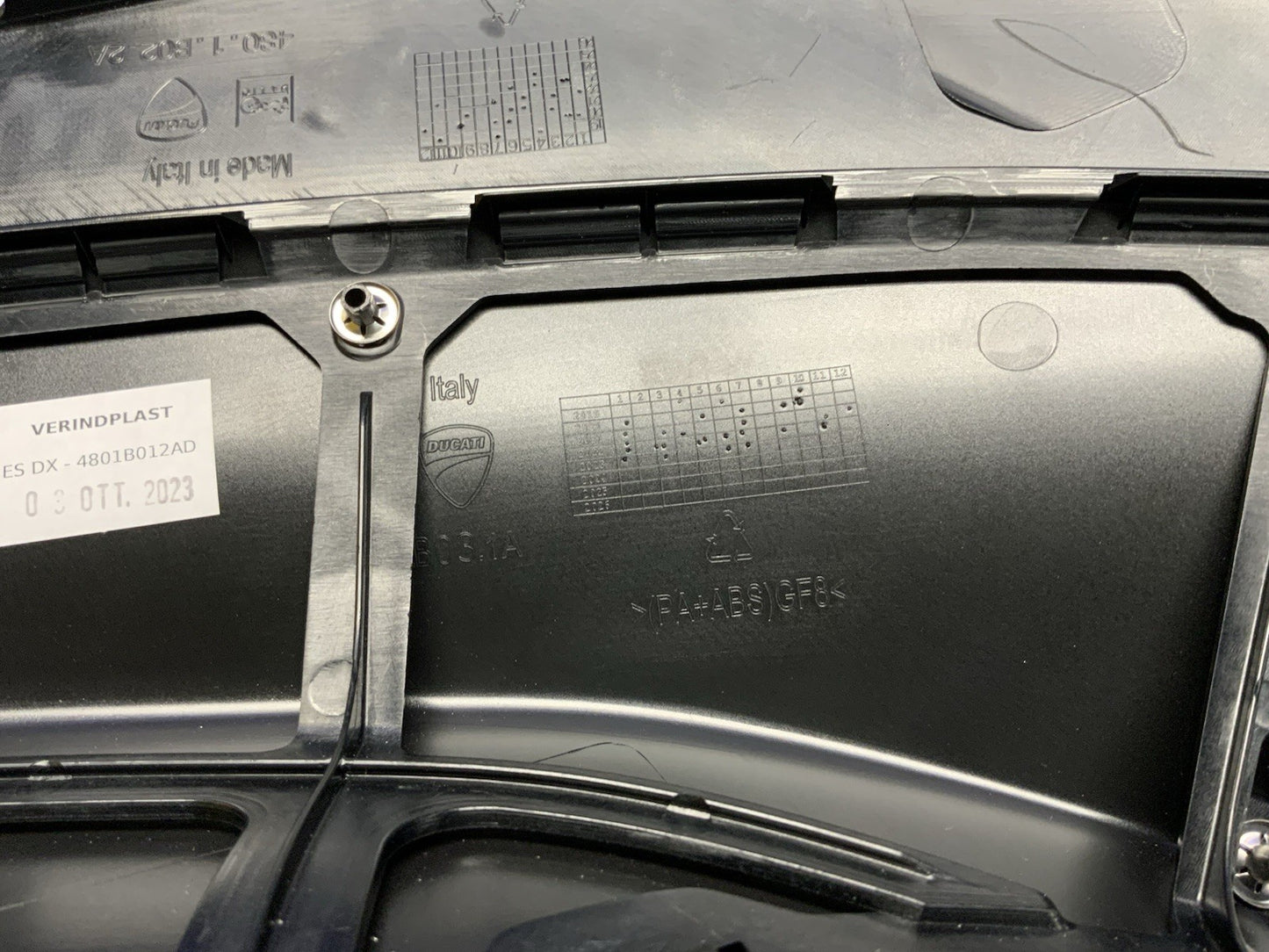 Ducati Right Tank Fairing (Thrilling Black) Panigale V2 20-25 OEM 4801B012AD-2