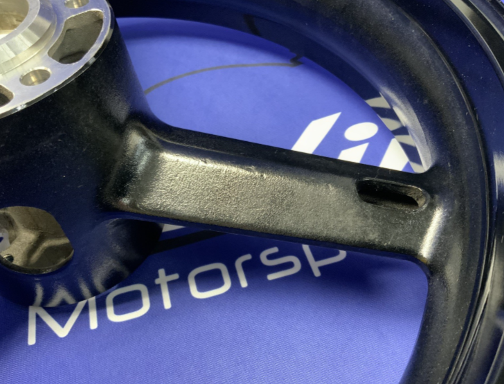 Suzuki Front Wheel GSXR-600/750/1000 2001-2004 OEM 54111-35F11-019