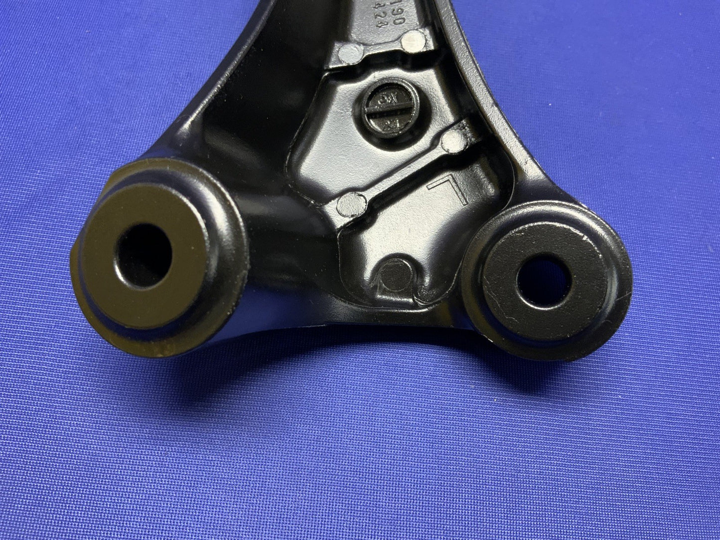 Kawasaki Engine Bracket Left Front Concours 14 ABS 2012-2022 OEM 32190-0424