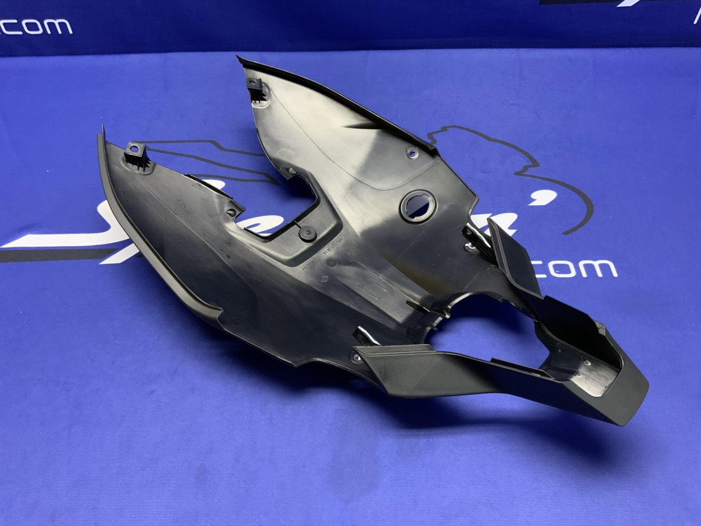 Ducati Lower Tail Cover Panigale V2/Troy Bayliss Ed. 2022-2025 OEM 48212654AA