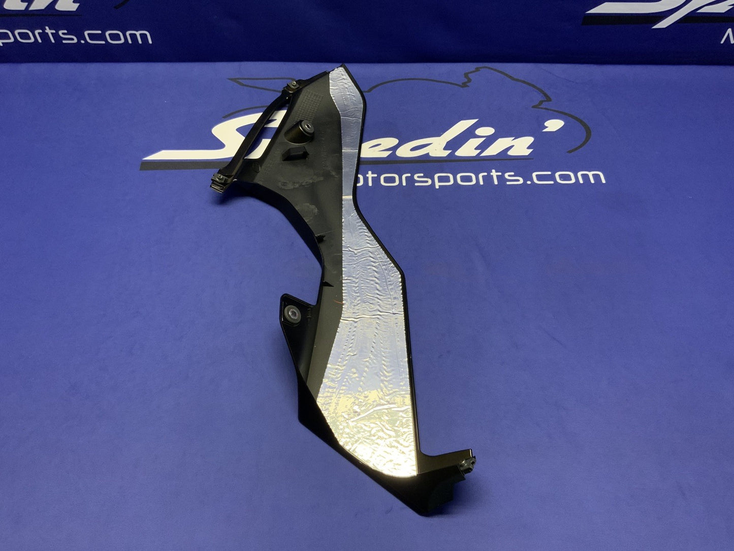 Yamaha Left Lower Fairing (Raven Black) YZF-R6 2017-2026 OEM BN6-28385-00-P1-3