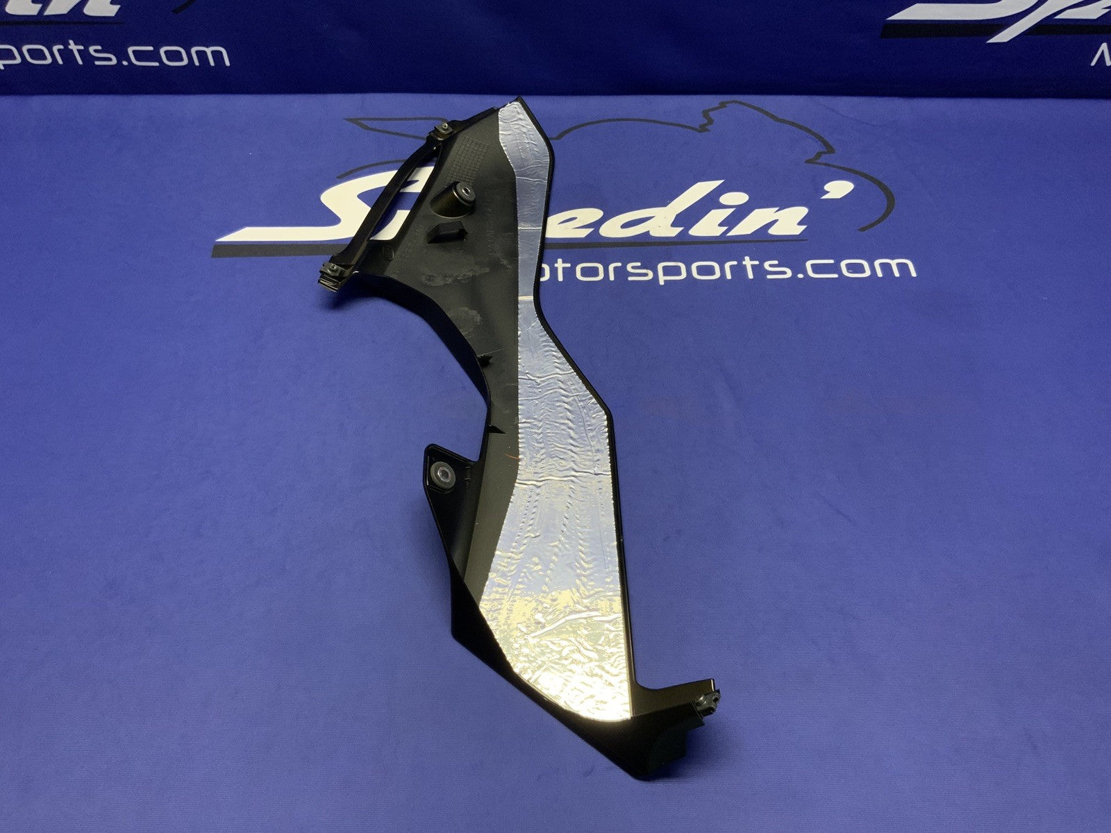 Yamaha Left Lower Fairing (Raven Black) YZF-R6 2017-2026 OEM BN6-28385-00-P1-3