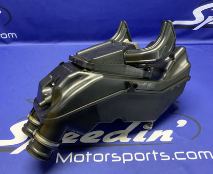 Suzuki Air Box Assembly GSX-8R/S 2023-2026 OEM 13700-25L00-1