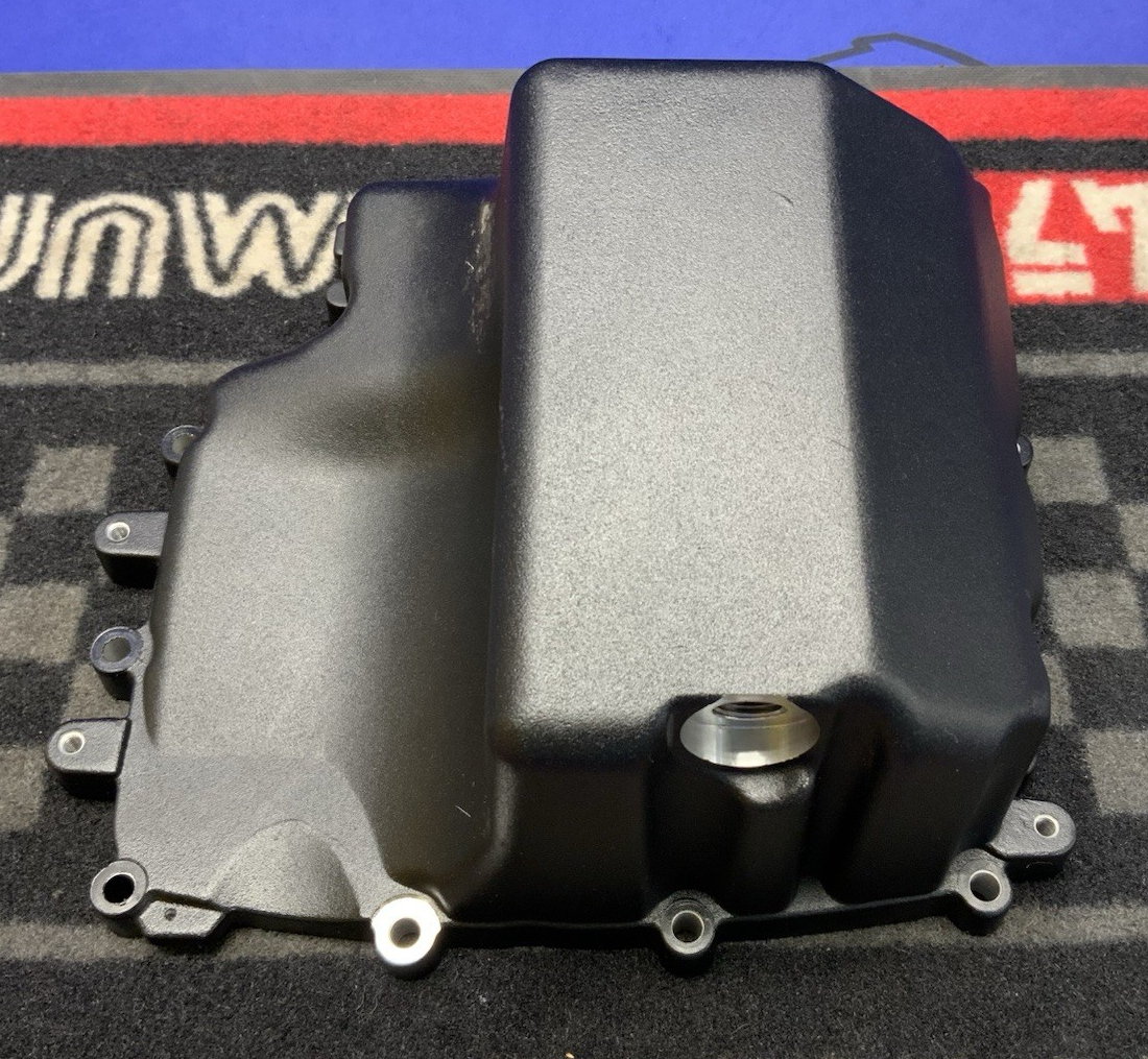 Triumph Oil Pan Street Triple 2023-2026 OEM T1230155