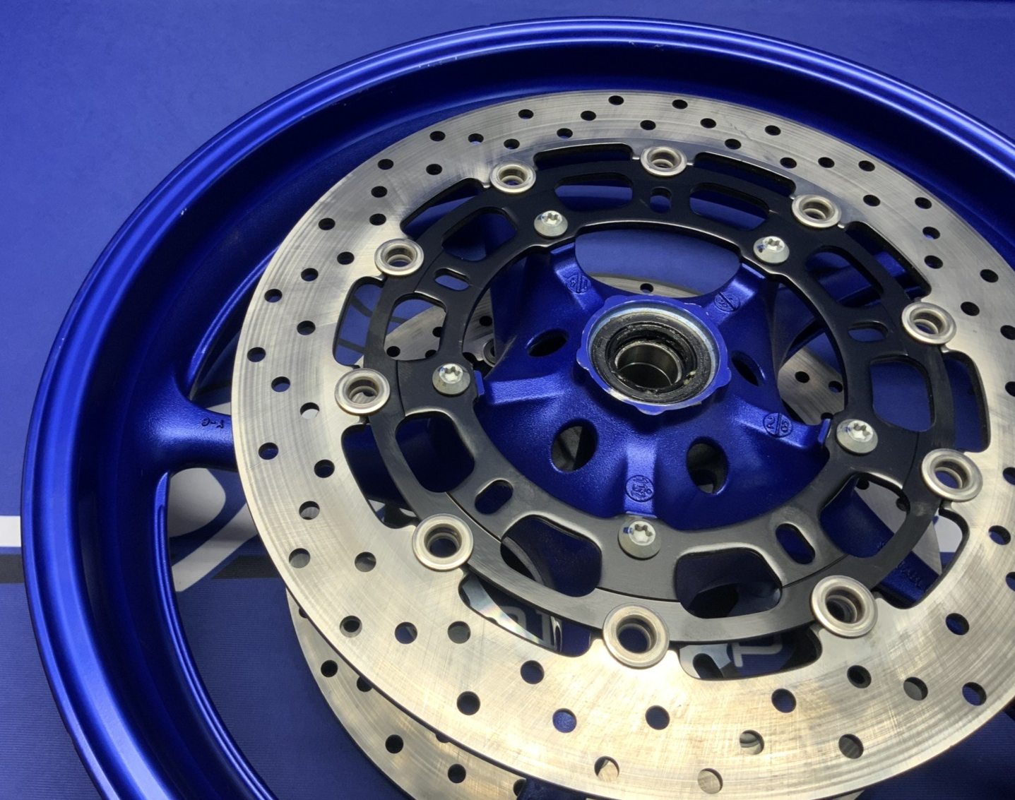 Yamaha Front Wheel Assembly (Blue) YZF-R6 2008-2016 OEM 5SL-25168-00-P3