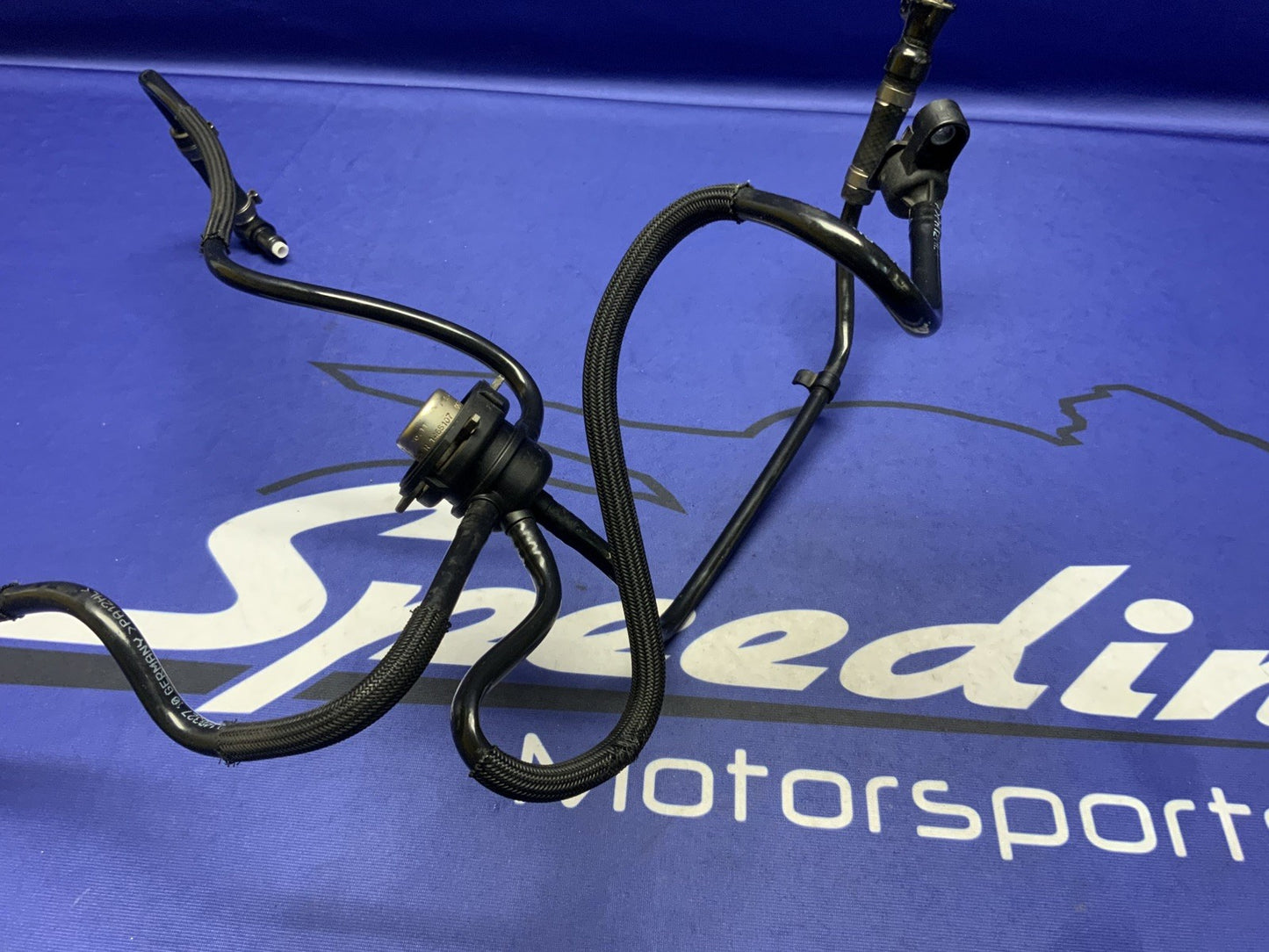 BMW Fuel Distributor Line Assembly R1200GS 2004-2007 OEM 13537696034