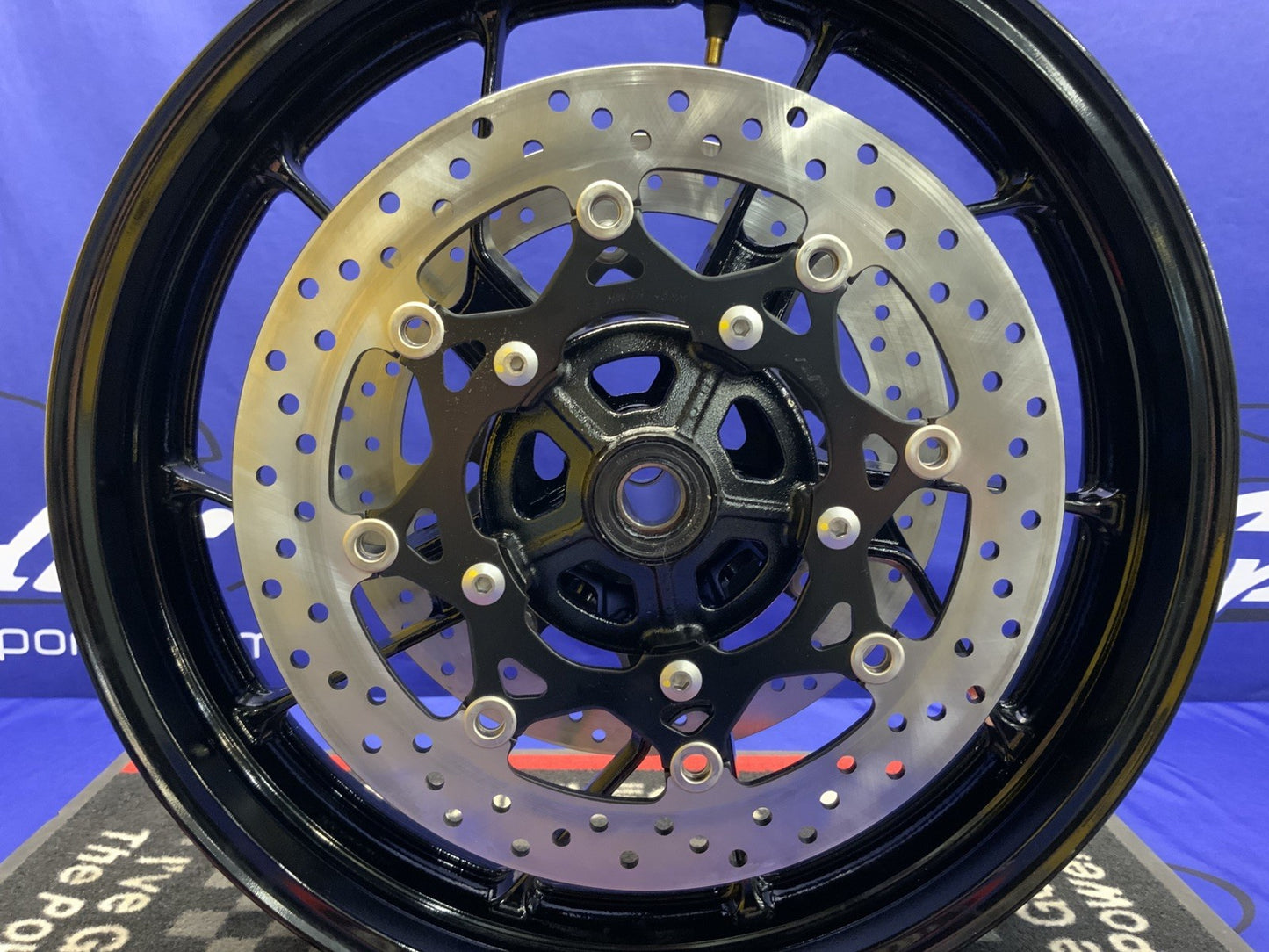 Suzuki Front Wheel W/ Rotors(Gloss Black) GSX-8R 2024-2026 OEM 54111-25L00-019-1