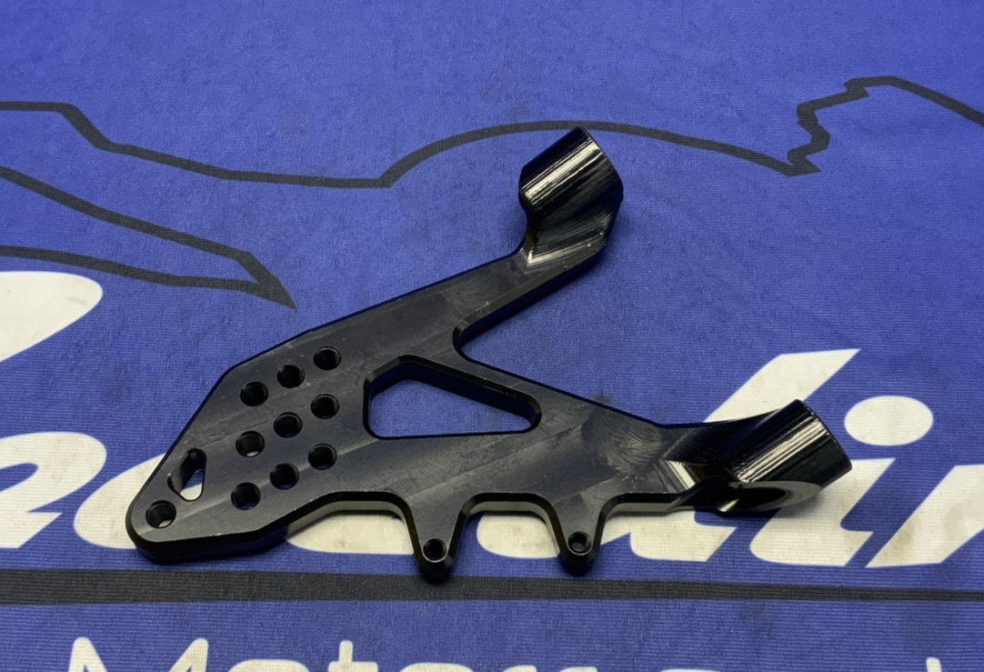 Evol Technology Right Rearset Bracket BMW S/M1000RR 2019-2026 ETP-BRA-201.1-R-1
