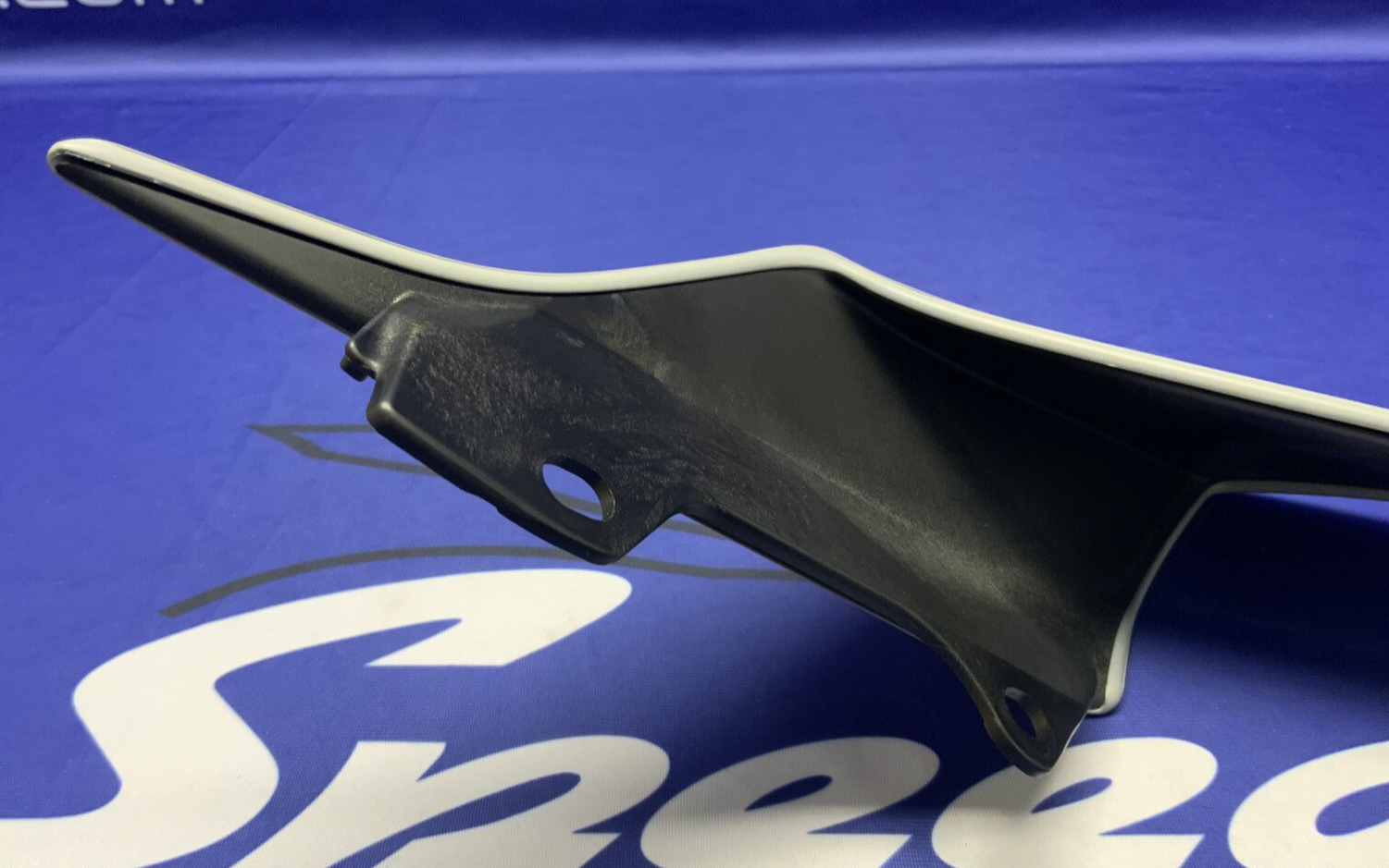 Yamaha Right Tail Fairing (Gray & Blue) YZF-R6 2017-2024 OEM BN6-W2172-50-P5