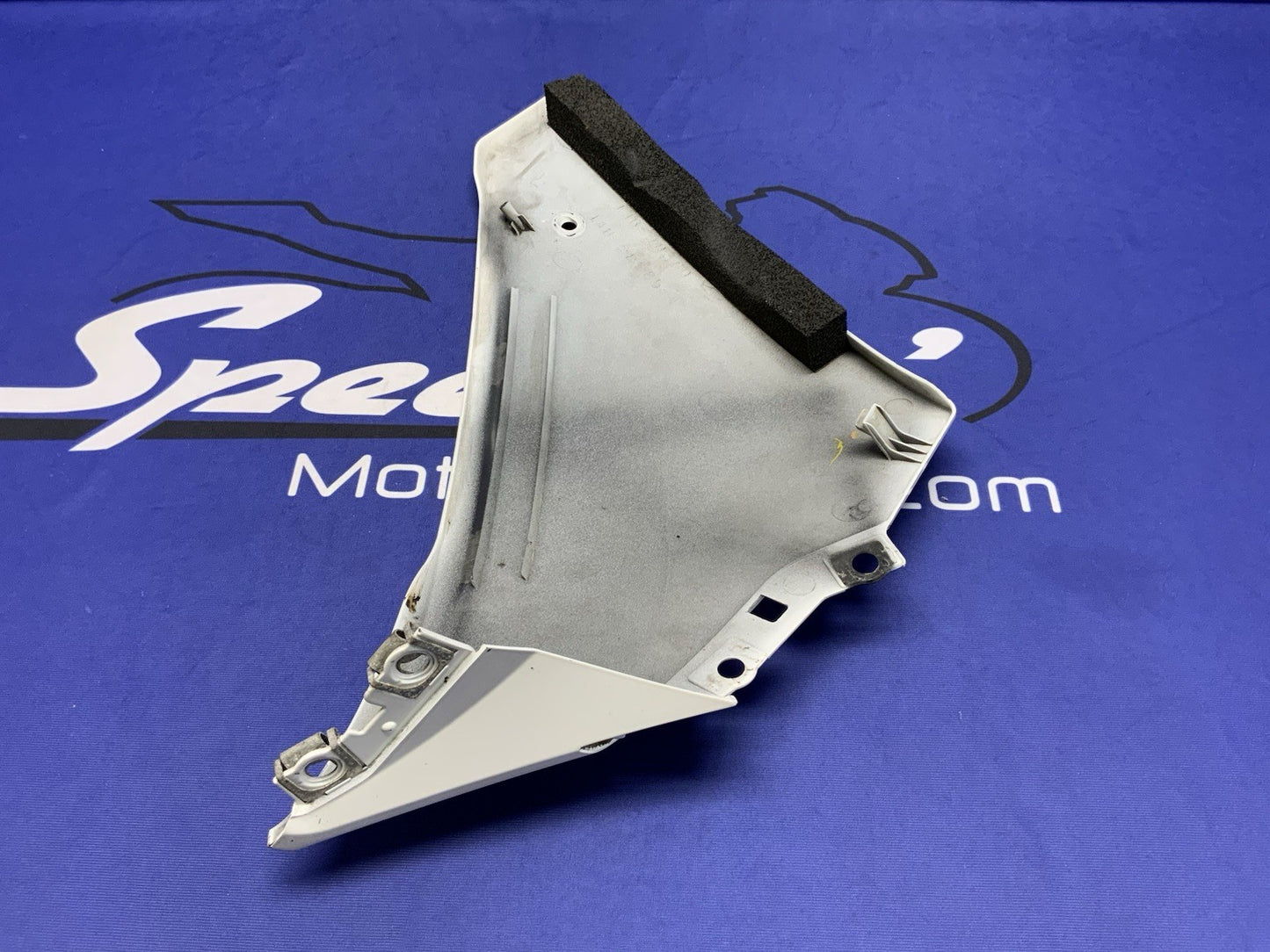 Yamaha Left Lower Fairing (White) YZF-R1 2009-2013 OEM 14B-28385-00
