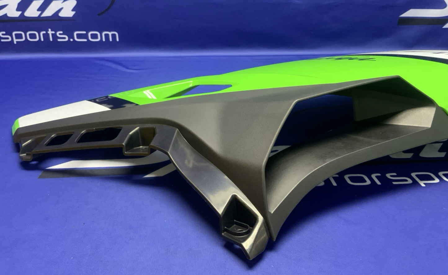 Kawasaki Right Fairing (Green) KRT ZX-4R/RR 2023-2026 OEM 55061-5228-777