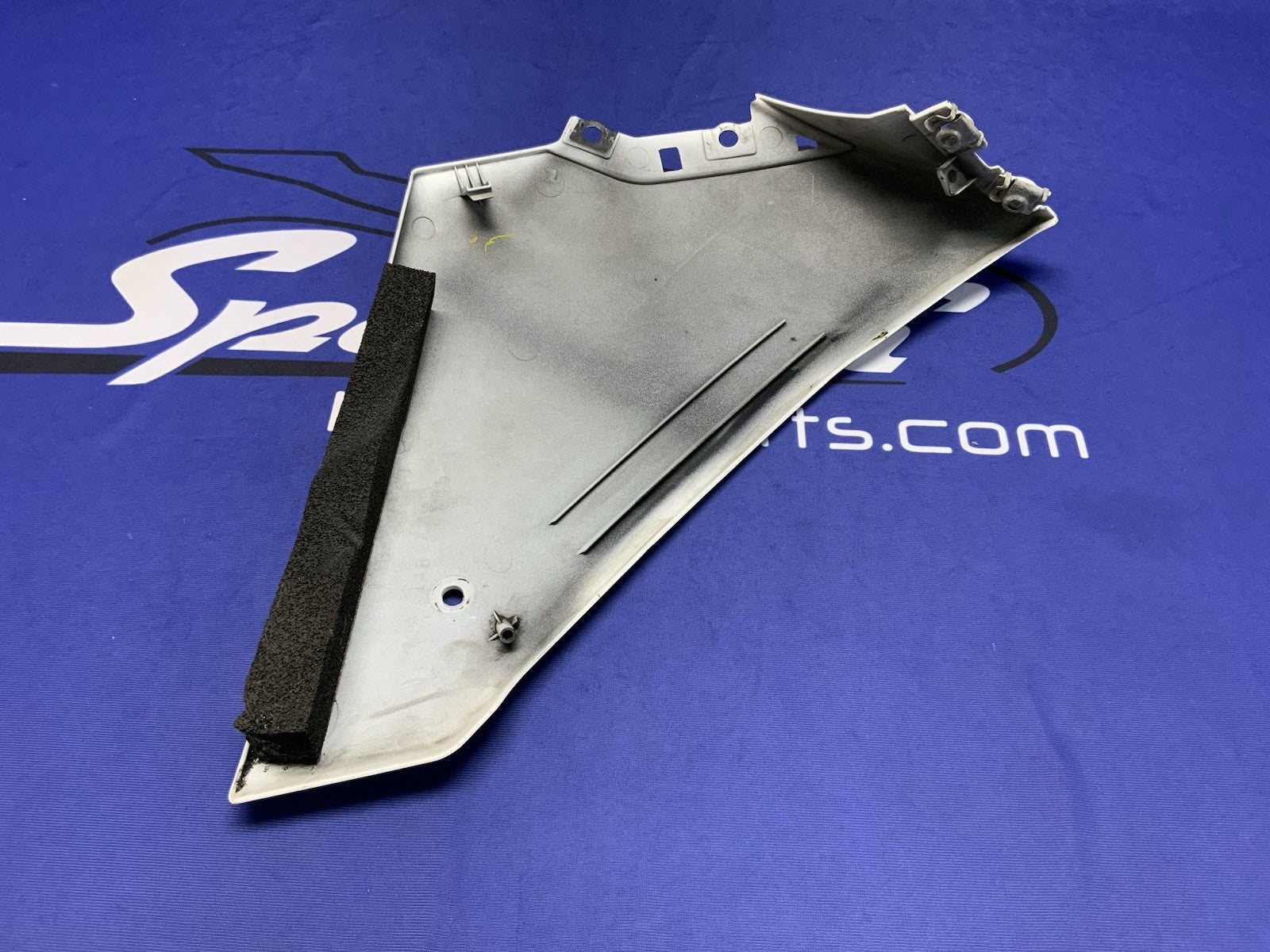 Yamaha Left Lower Fairing (White) YZF-R1 2009-2013 OEM 14B-28385-00