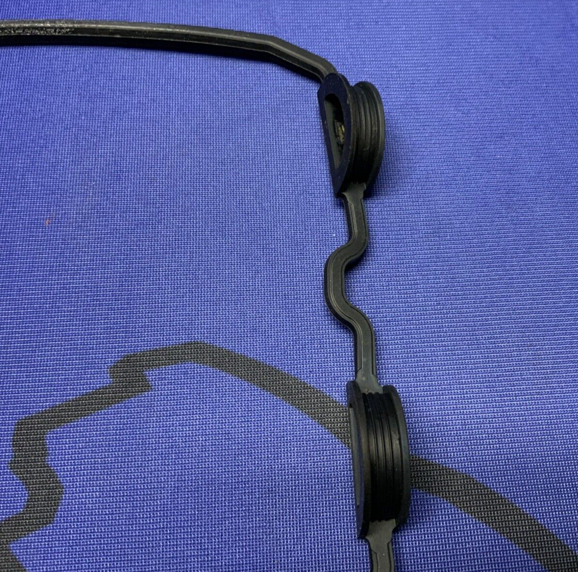 Suzuki Cylinder Head Valve Cover Gasket GSXR 600/750 2006-2025 OEM 11173-01H00