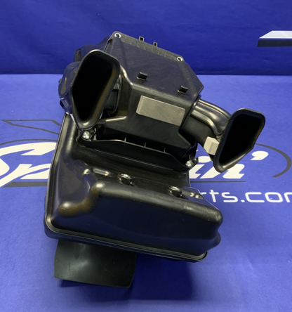 Suzuki Air Box Assembly GSX-8R 2024-2026 OEM 13700-25L00-2