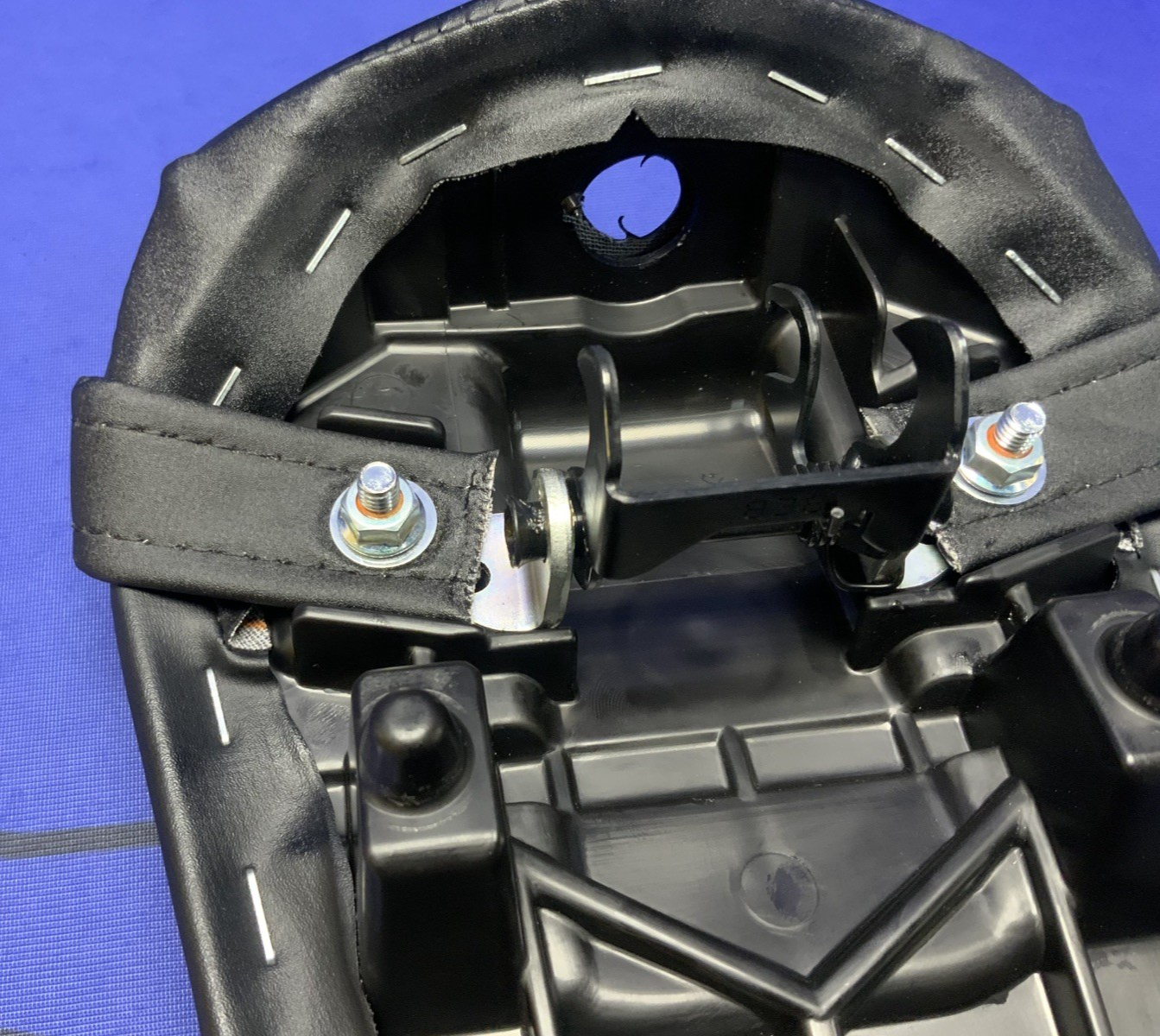 Yamaha Passenger Seat YZF-R9 2025 OEM BEB-24750-00-00