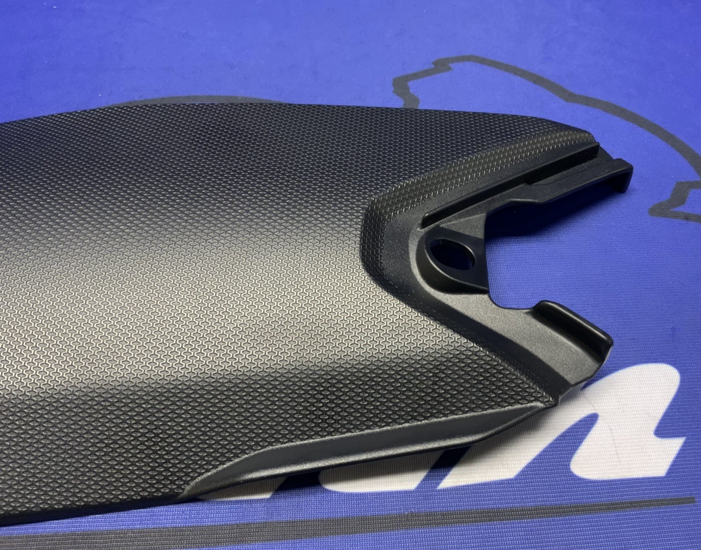Yamaha Right Tank Cover (Black) YZF-R9 2025 OEM BKN-2171M-00-00