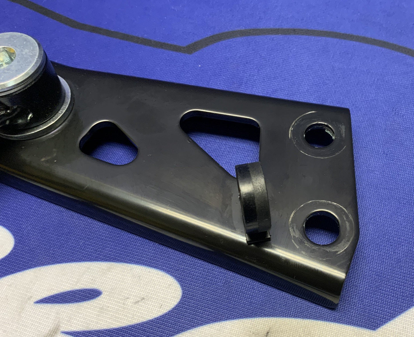 Suzuki Shift Lever Assembly W/Bracket GSX-8R/S 2023-2026 OEM 25600-25L00