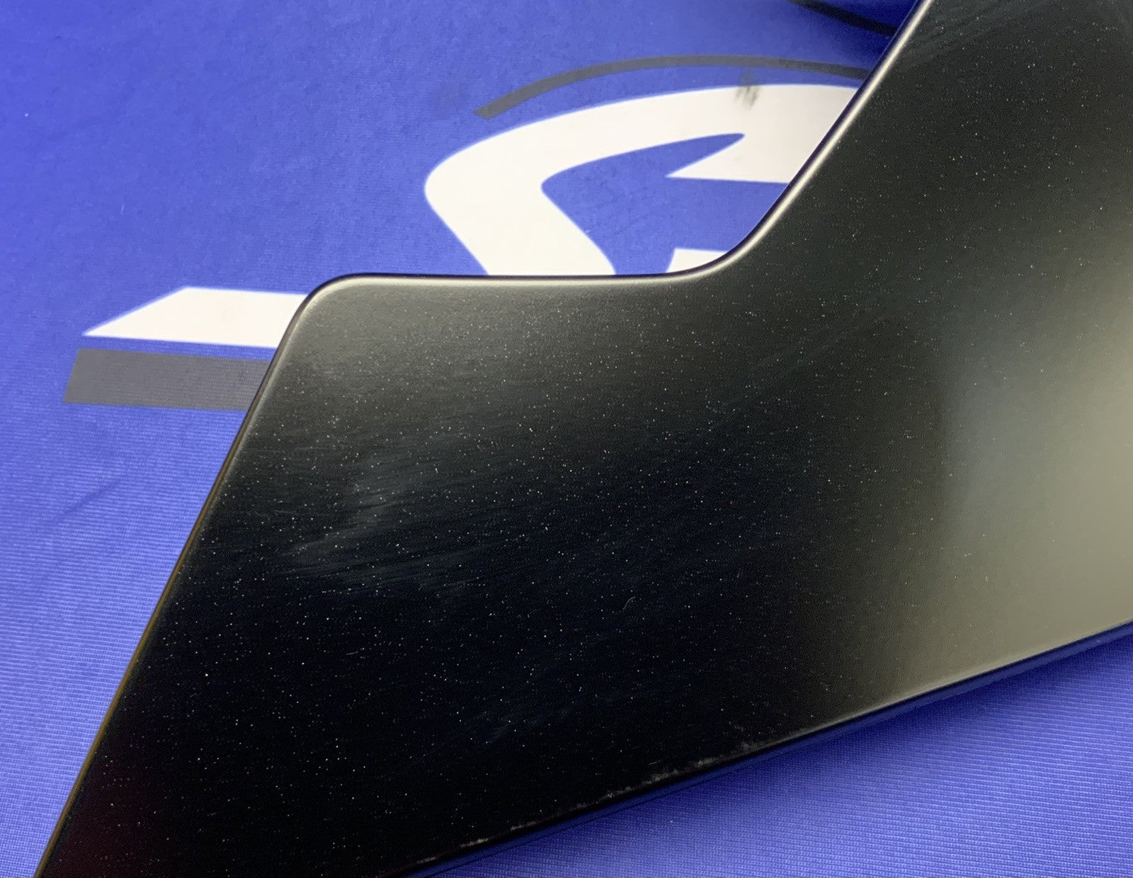 Yamaha Right Lower Fairing (Raven Black) YZF-R6 17-26 OEM BN6-28395-00-P1-2