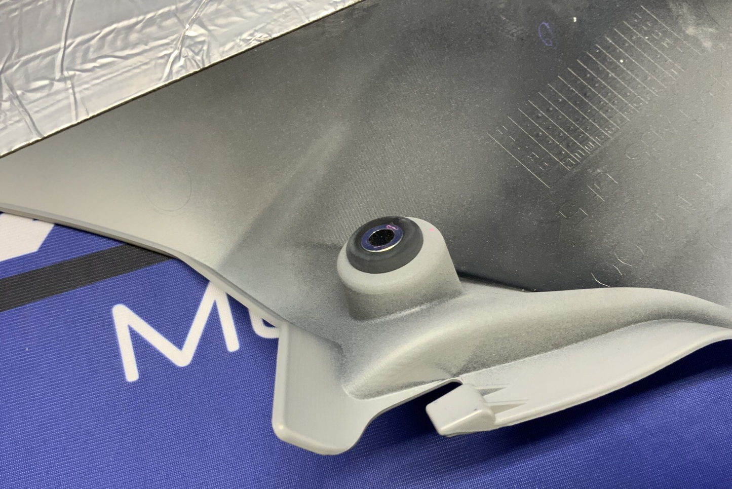 Yamaha Right Lower Fairing (Gray) YZF-R6 2017-2024 OEM BN6-28395-00-P4