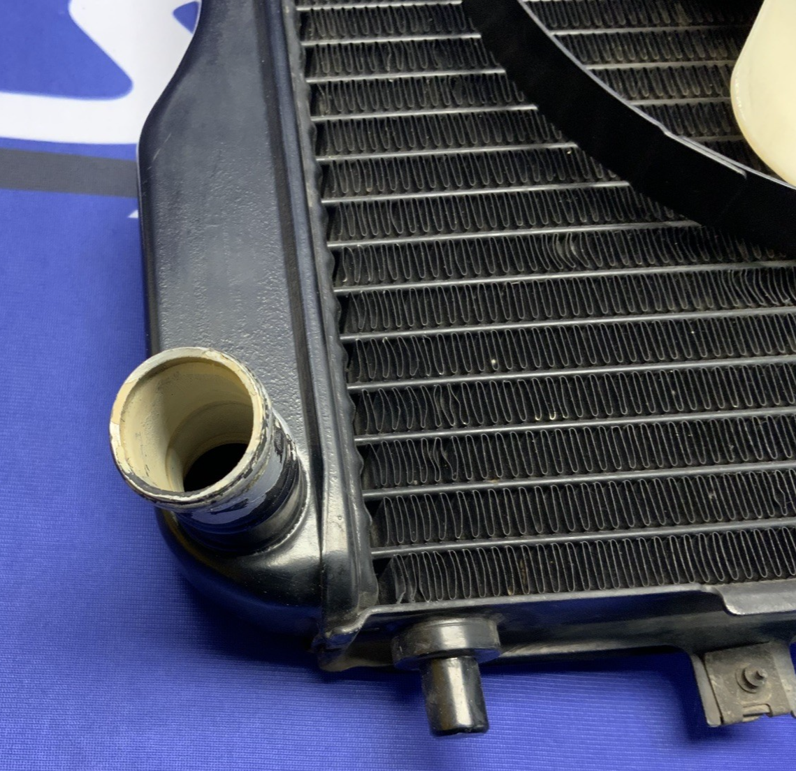 Kawasaki Radiator W/ Fan Assembly Ninja 1000R ZX1000A 1986-1987 OEM 39060-1063