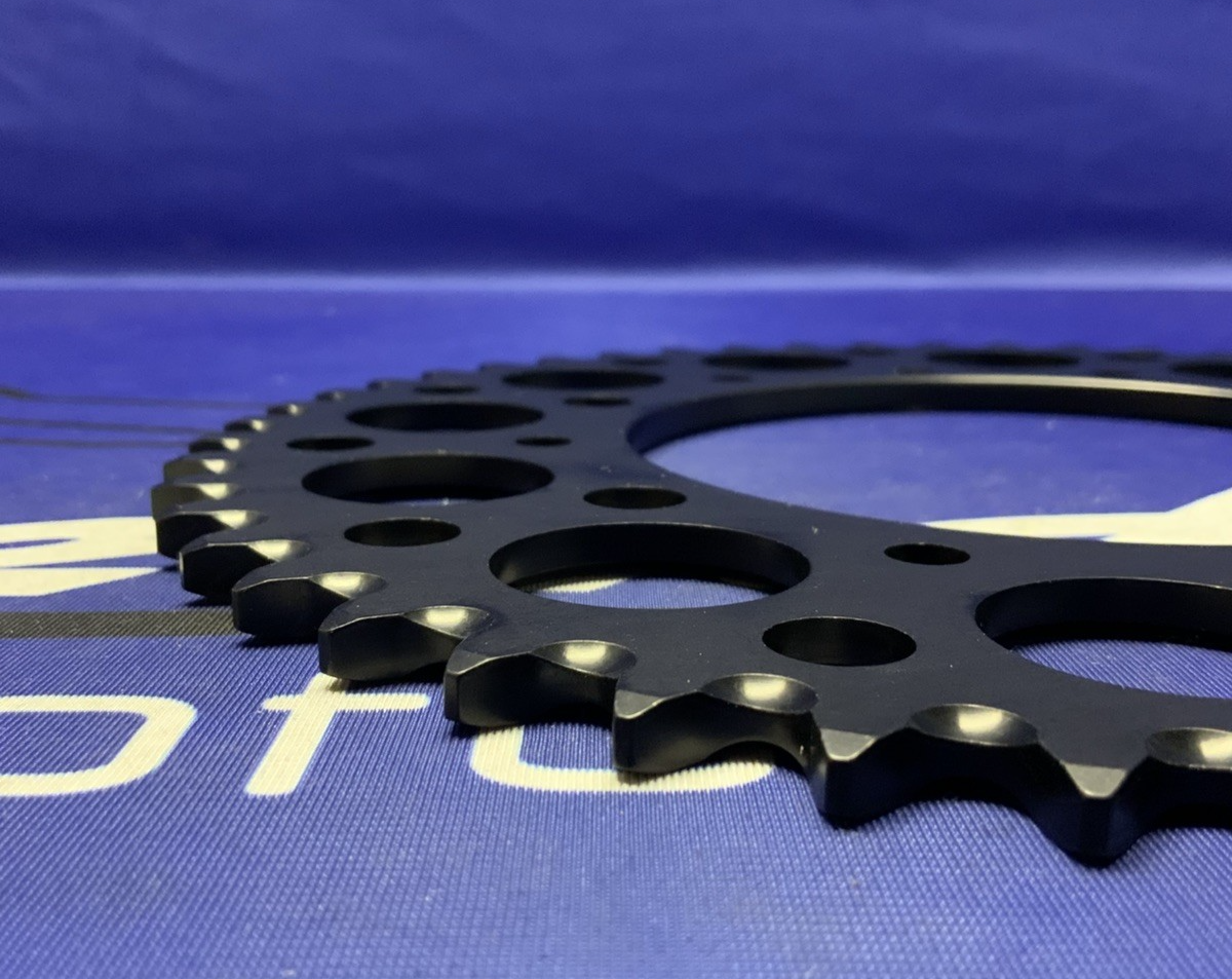 Renthal Rear Sprocket 49T (Black) 890 Duke R 2020-2023 224U-520-49GPBK