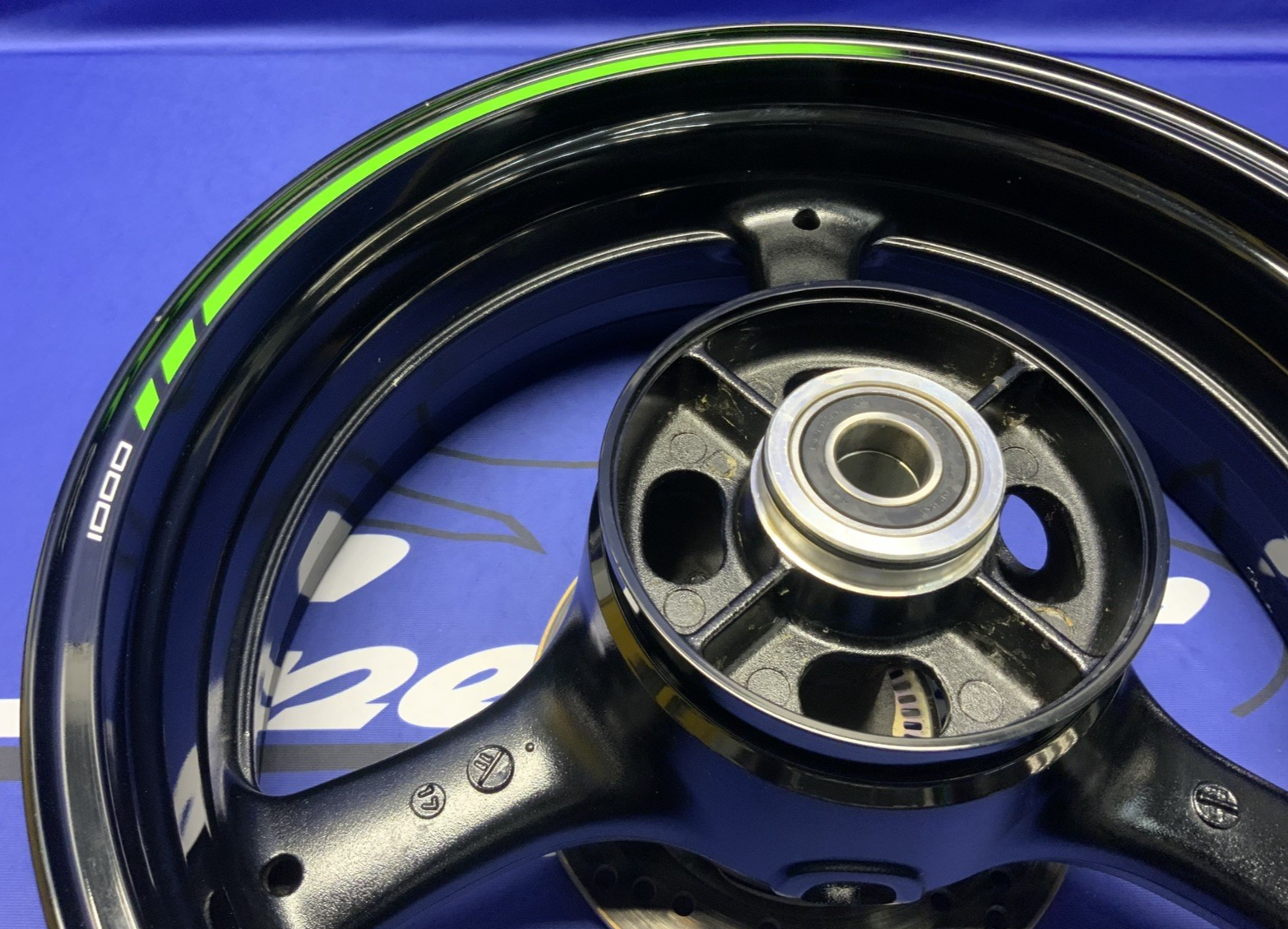 Kawasaki Rear Wheel Assembly ZX-10R 2022-2023 OEM 41073-0758-19T-1