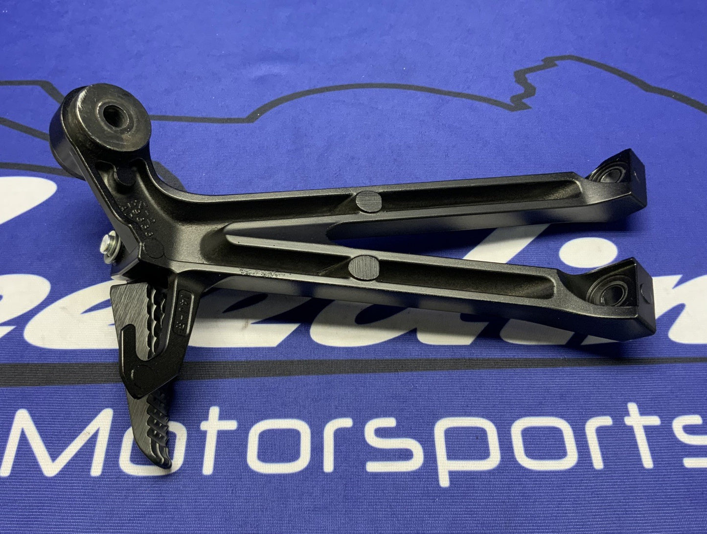 Suzuki Right Passenger Foot Rest GSXR 600/750 2016-2025 OEM 43600-14J30-1