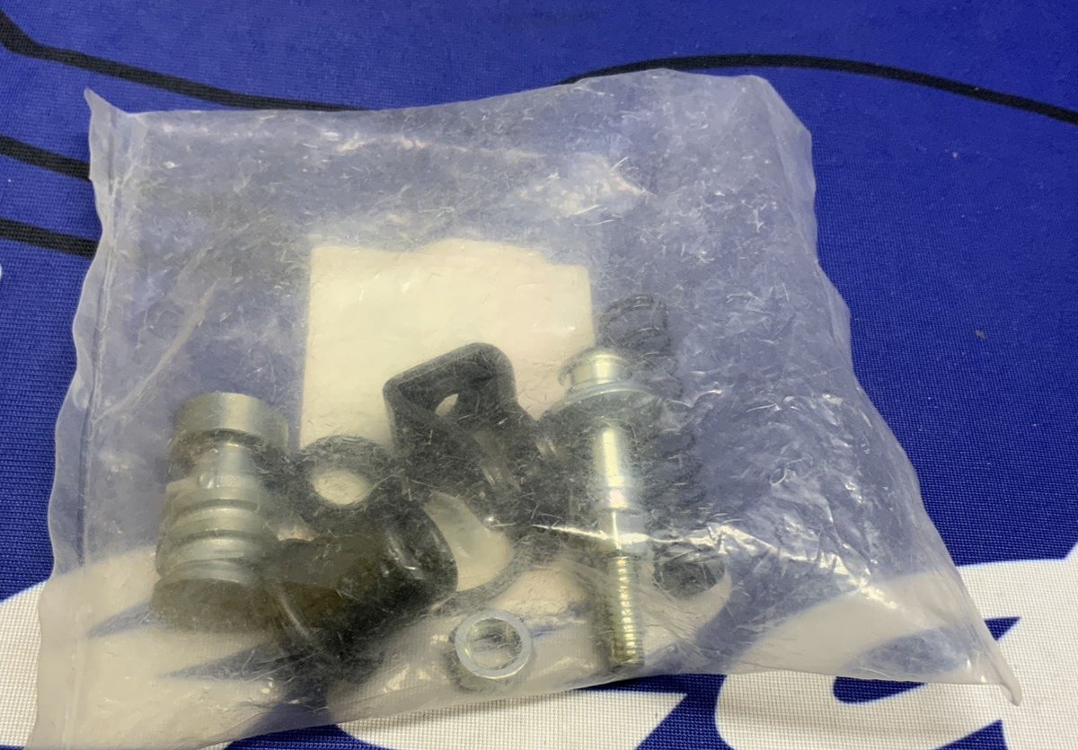 Honda Rear Brake Master Cylinder Piston Set VFR800FI 98-01 OEM 43520-MBG-006