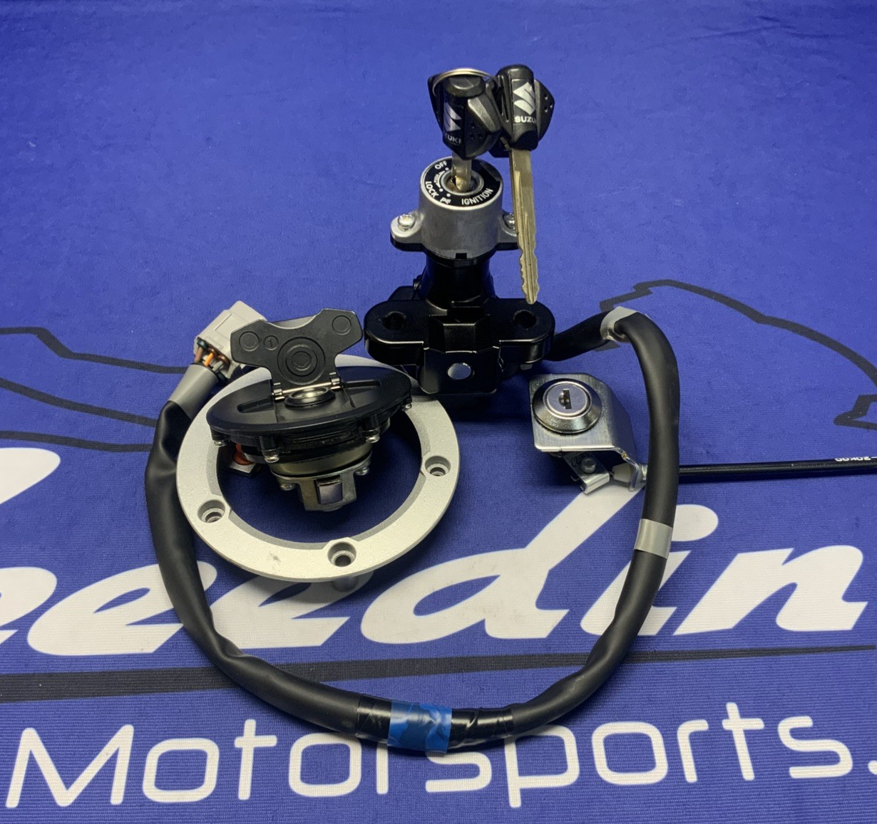 Suzuki Lock set GSXR-1000/R 2020-2025 OEM 37101-17891