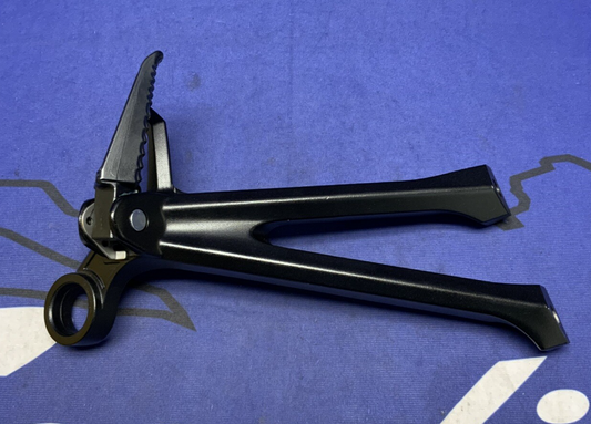 Suzuki Right Passenger Foot Rest GSXR 600/750 2016-2025 OEM 43600-14J30