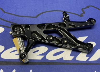 Suzuki Passenger Foot Rest Set GSX-8R/S 2023-2025 OEM 43821-25L00, 43811-25L00