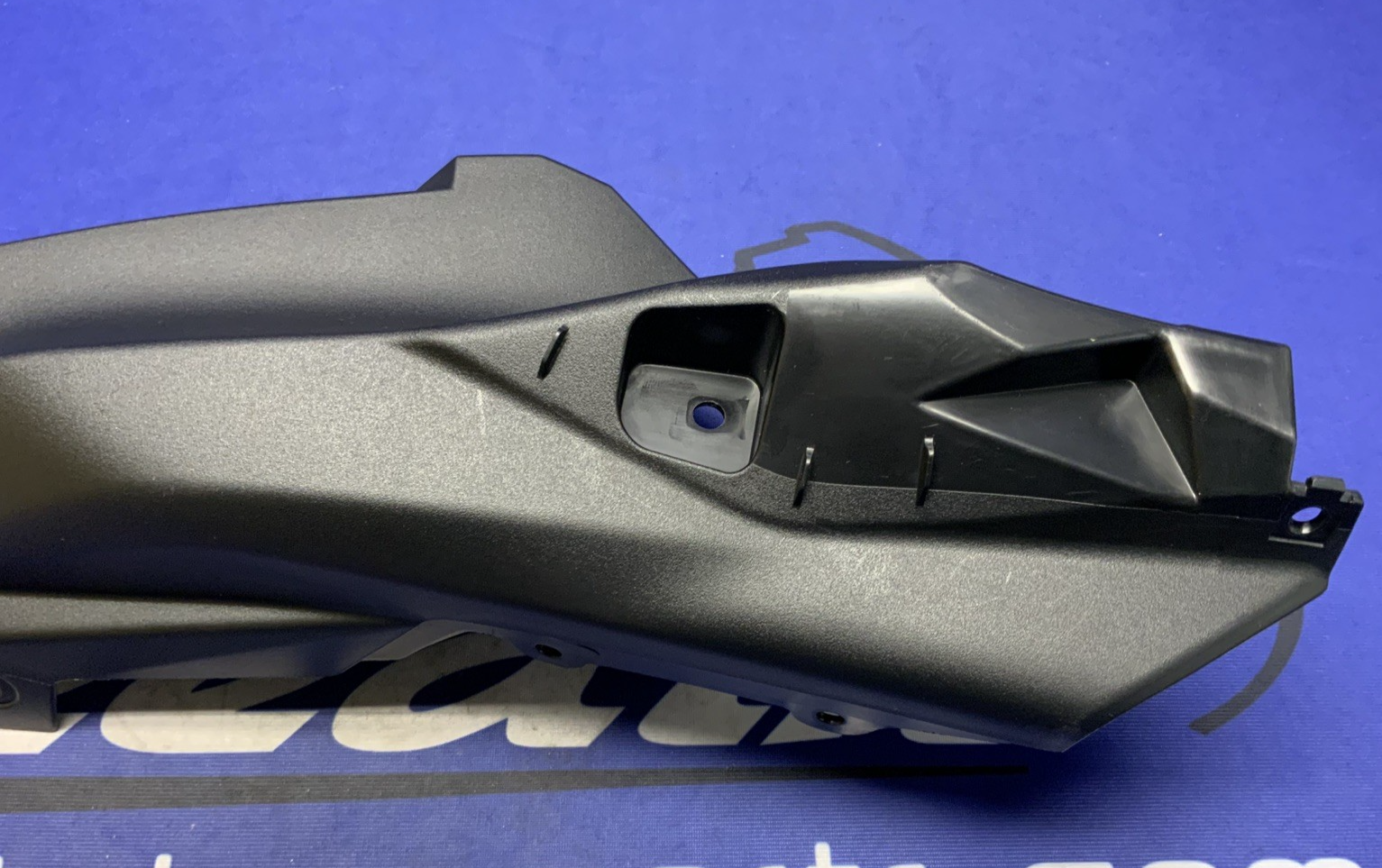 Yamaha Right Tail Inner Fairing YZF-R7 2022-2025 OEM BEB-21741-00-00