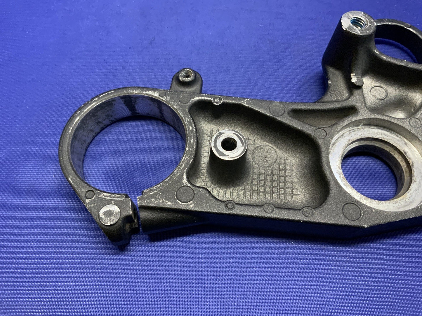 Yamaha Top Triple Tree Clamp YZF-R6 2008-2010 OEM 13S-23435-10-00