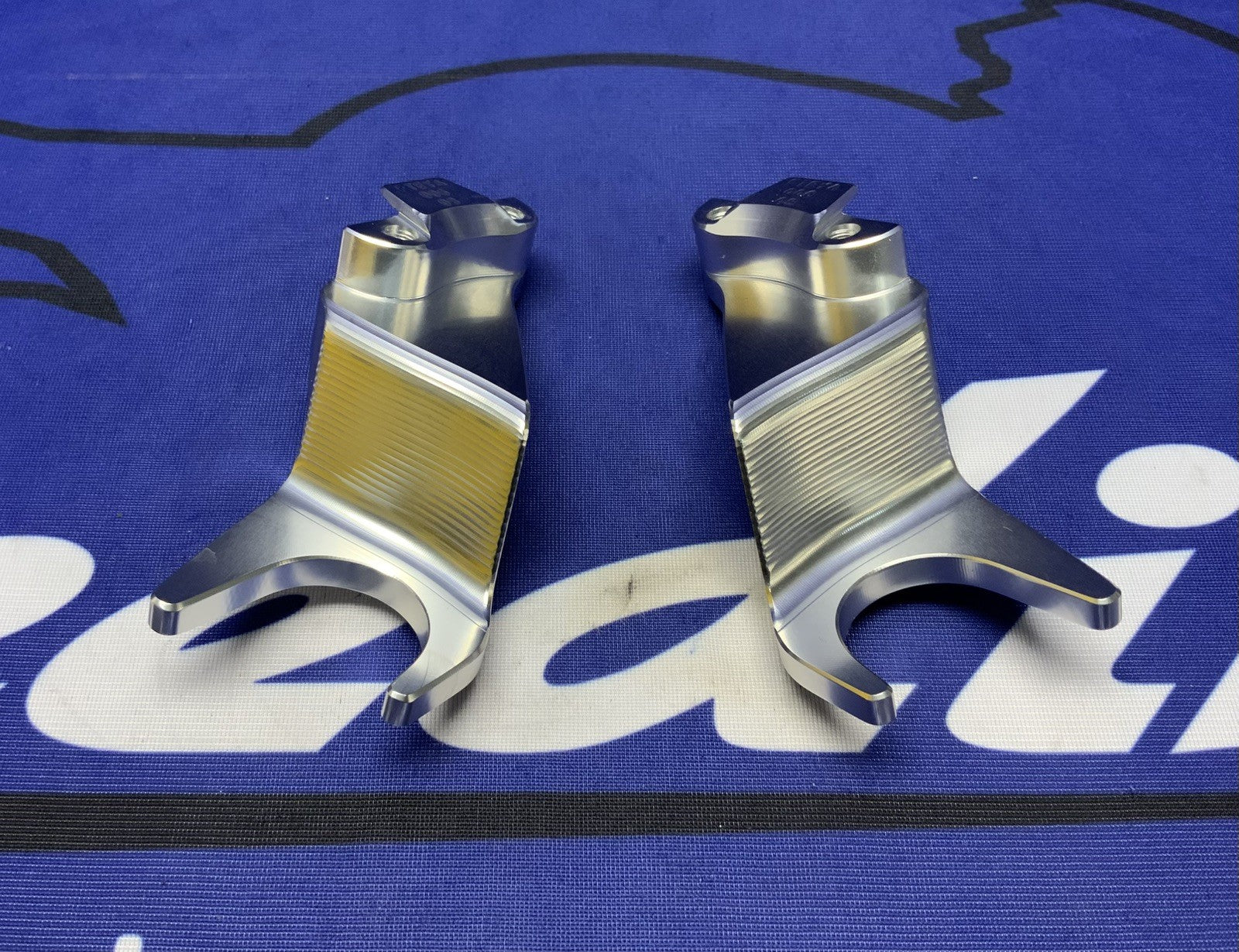 Lightech Chain Adjuster Lifter Set YZF-R6 2017-2026 FTEYA006SIL