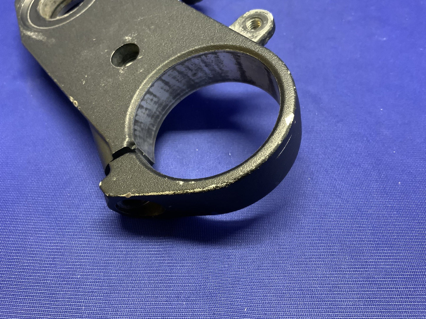 Yamaha Top Triple Tree Clamp YZF-R6 2008-2010 OEM 13S-23435-10-00